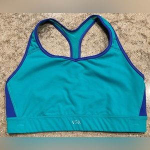 Victoria Secret VSX Sports Bra - Medium